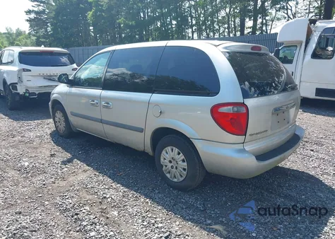 2007 Chrysler Town & Country z USA, uszkodzony, nr VIN 1A4GJ45R07B152105